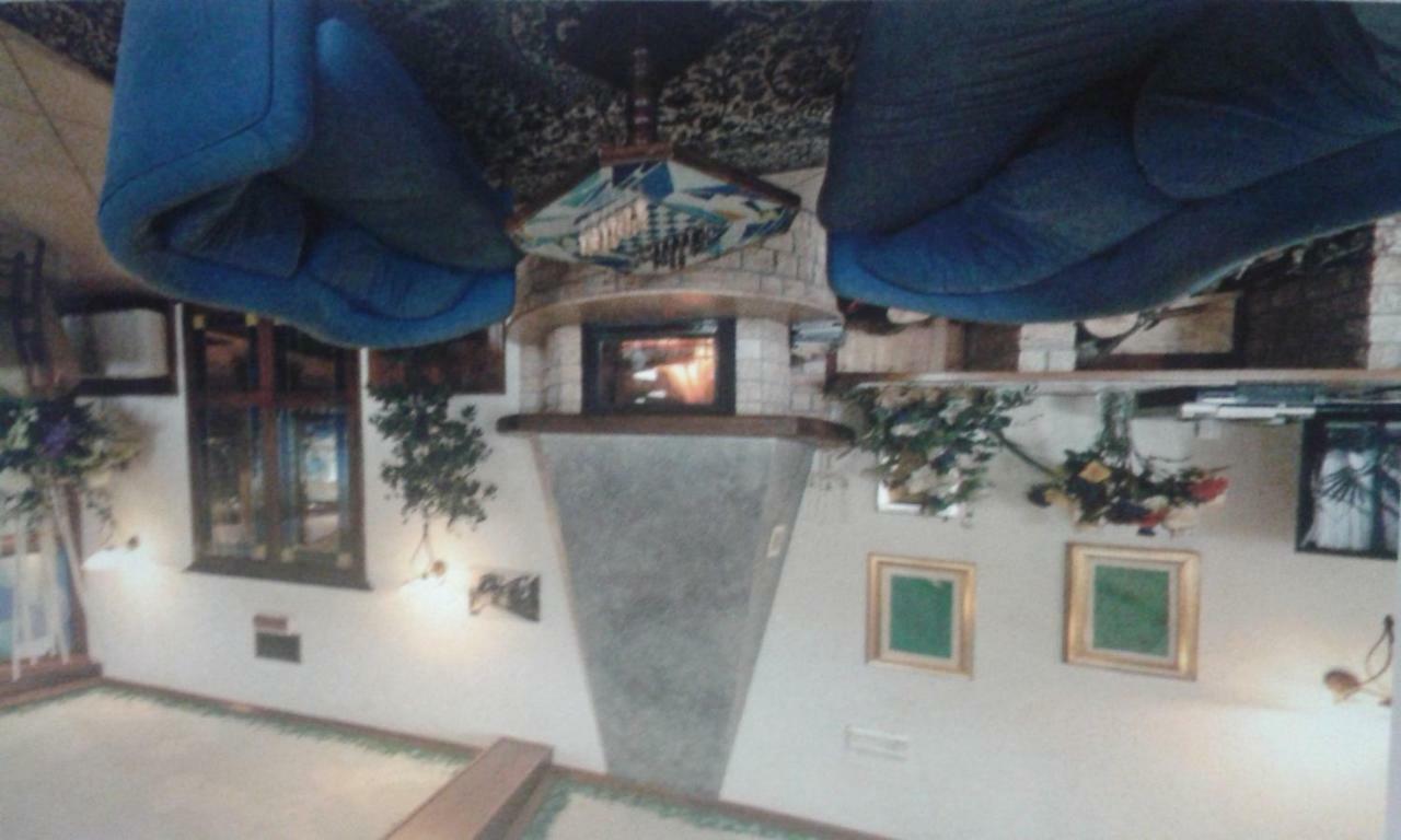Hotel Cristallo سيريتو لاغي المظهر الخارجي الصورة